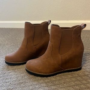 Women’s Brown Ankle Booties w/  Heel